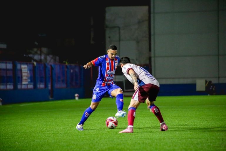 Carlos Renaux vence o Marcílio Dias e esquenta disputa contra o rebaixamento