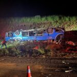 Ônibus com trabalhadores rurais tomba e deixa seis mortos em SP