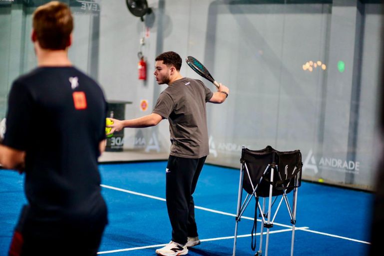 Você conhece? Atleta de Brusque destaca crescimento do padel na região