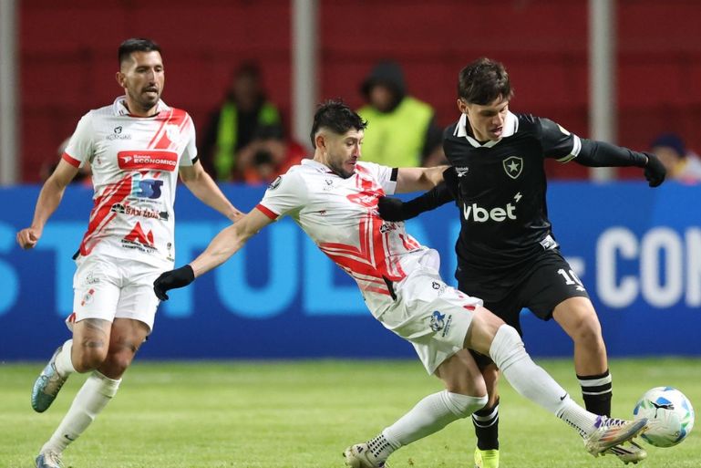 Botafogo sente altitude e perde para o Nacional Potosí