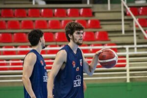 Brusque Basquete inicia treinos e apresenta quadra renovada para a Liga Ouro 2026