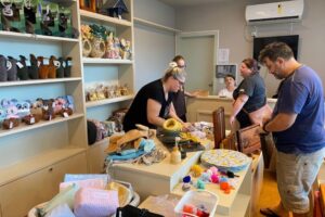 Guabiruba inaugura primeira loja permanente dedicada à economia criativa local