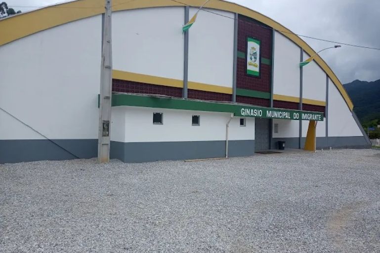 Prefeitura de Botuverá lança edital para concessão do Ginásio Municipal do Imigrante