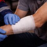 Briga de casal termina com golpes de canivete em Blumenau