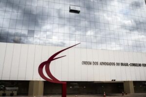 OAB cita “natureza perpétua” e pede fim de inquérito das fake news