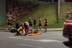 Bombeiros atualizam informações sobre queda de motocicleta em barranco na Ponte da Bilu