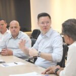 Setor têxtil debate carga tributária com secretário da Fazenda