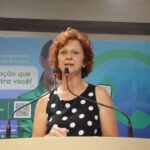 Bete Eccel destaca início do ano letivo na rede municipal e o papel social da escola