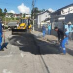 Brusque recupera 53 ruas com mais de 430 toneladas de asfalto