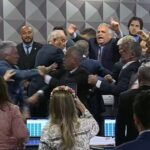 CPI do INSS aprova quebra de sigilo de filho de Lula e sessão termina em confusão