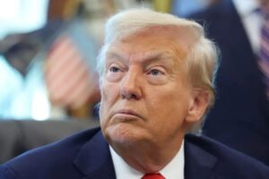 Trump ameaça Guarda Revolucionária e pressiona regime iraniano