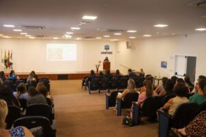 Professores da rede municipal iniciam ano letivo com formação sobre imigração polonesa