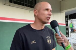 Higo Magalhães valoriza reação do Brusque FC após expulsão e projeta decisão em casa