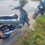 COINCIDÊNCIA: Amigos se envolvem em acidente de moto em Brusque