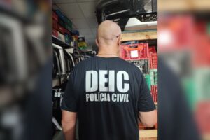 Empresário é preso em flagrante durante operação contra comércio de peças furtadas em Camboriú