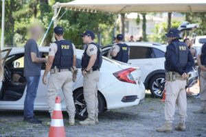 PRF mobiliza 300 agentes para reforçar segurança nas rodovias de SC no Carnaval