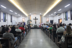Com missa festiva, Comunidade São José encerra celebrações em honra ao padroeiro