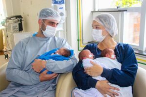Nascimento de trigêmeos no Hospital Azambuja destaca importância da UTI Neonatal