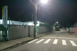 Setram reforça pintura de faixas de pedestres em frente às escolas