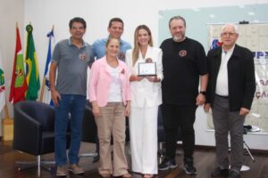 GRUPIA reconhece trajetória de pastor Gilmar Doerner com troféu ‘Fazedores do Bem’