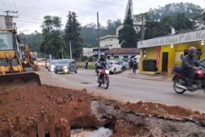 Rompimento pode afetar abastecimento na região da Primeiro de Maio