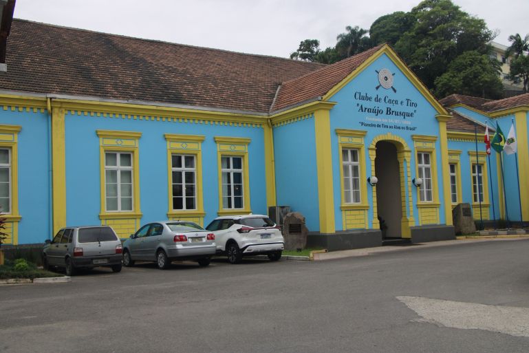 Clube de Caça e Tiro Araújo Brusque sedia 6º Campeonato Open de Tiro de Precisão