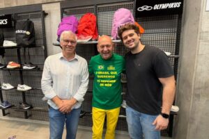 Luciano Hang prestigia reabertura da Pittol em Brusque após incêndio que atingiu loja em 2024