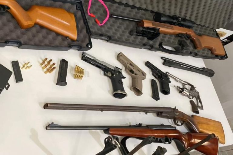 Suspeito por disparo de arma é preso com arsenal em Gaspar