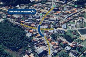Intervenção da Celesc altera trânsito em cruzamento de quatro ruas de Brusque (29)