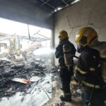 Bombeiros atualizam informações sobre incêndio em depósito no bairro Santa Terezinha