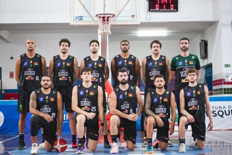 Basquete Brusque volta com vitória e derrota na Liga Ouro