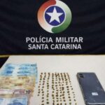 Suspeito é detido com drogas prontas para venda em Brusque