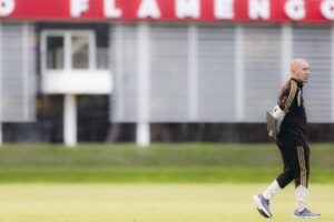 Técnico Leonardo Jardim é anunciado pelo Flamengo