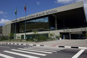 Assembleia Legislativa de SC aprova atualização do piso mínimo regional