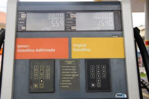 Operação investiga alta nos combustíveis e fiscaliza postos em Brusque