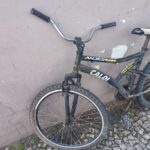 VÍDEO: Ciclista fica ferido após ser atingido por carro em Brusque