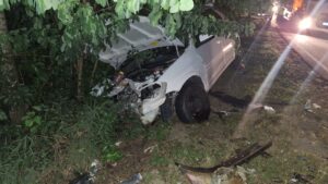 Colisão frontal deixa homem gravemente ferido na SC-108 em São João Batista