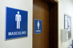 Tramita na Alesc projeto que regulamenta o uso de banheiros públicos por sexo biológico