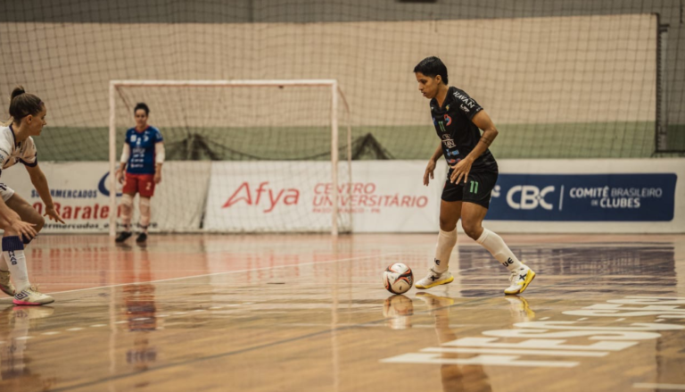 Barateiro Havan vence e mantém 100% na Liga Feminina de Futsal