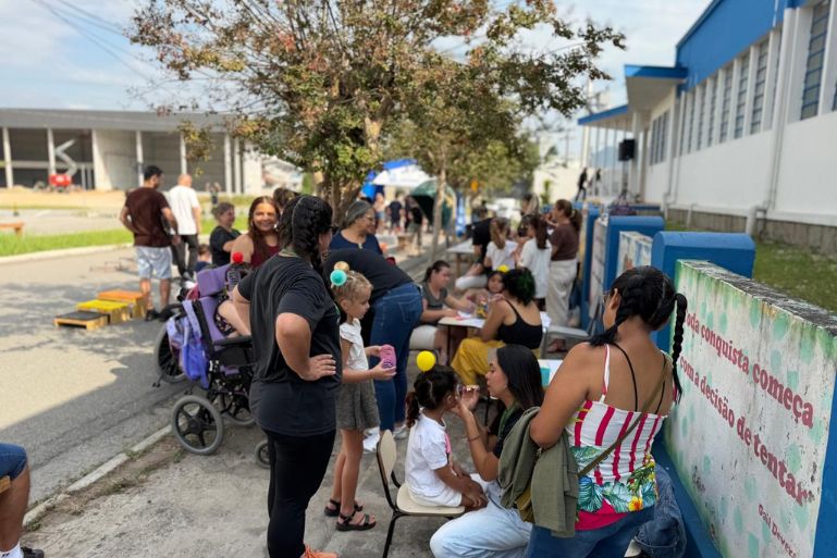 Apae na Rua promove integração com manhã de atividades em Brusque