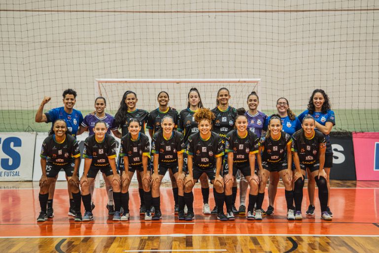 Barateiro Havan estreia com goleada na Liga Feminina