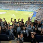 Havan surpreende gremistas com ação especial de Páscoa