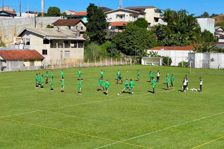 Bruscão viaja para Belém e segue preparação com treinos no Norte do país