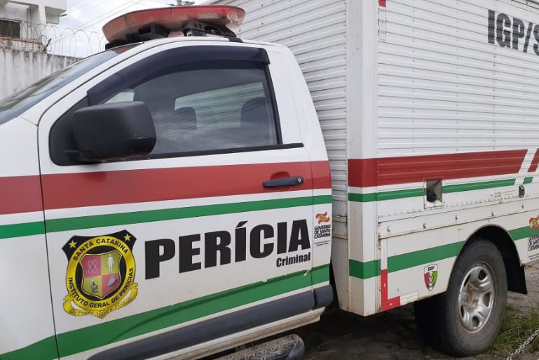 Crime em Navegantes: mulher morre e idoso é socorrido após gritos de socorro