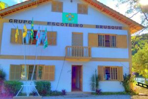 Grupo Escoteiro Brusque celebra 65 anos de atividades