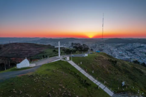 Conta dispara e morador descobre que pagava luz de ponto turístico em SC