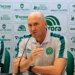 Chapecoense demite técnico após goleada na Arena Condá