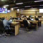 Pacote de projetos em regime de urgência gera críticas na Câmara de Brusque