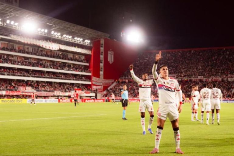 Libertadores: Flamengo segura empate com Estudiantes na Argentina