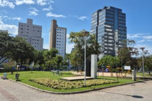 Legislativo aprova pedido para reabrir e instalar banheiros públicos em praças de Brusque